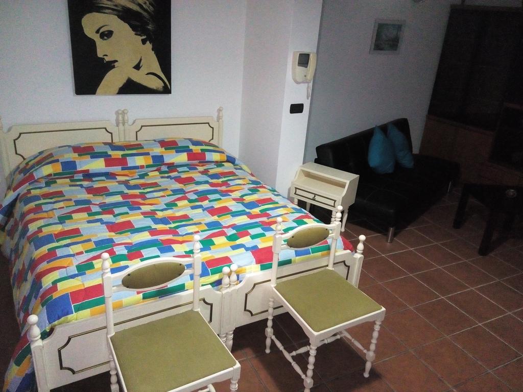 Dimora Donna Clara Bed and Breakfast Conversano Rum bild