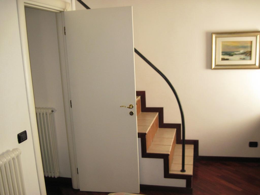 Dimora Donna Clara Bed and Breakfast Conversano Rum bild
